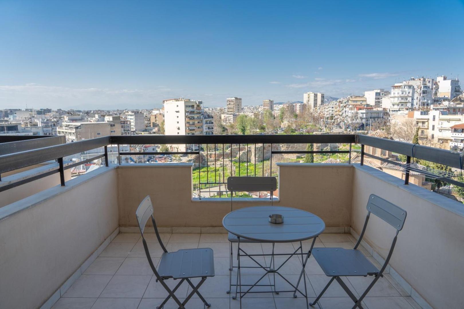 Kosmos Service Beautiful 3 With Additional Cost Parking Apartamento Tesalónica
